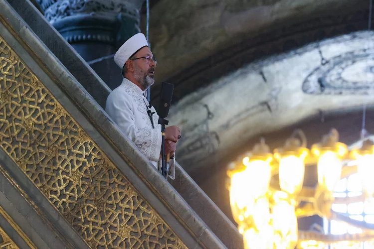 Ali Erbaş, Ayasofya Camii’nde Cuma hutbesini Filistin için okudu