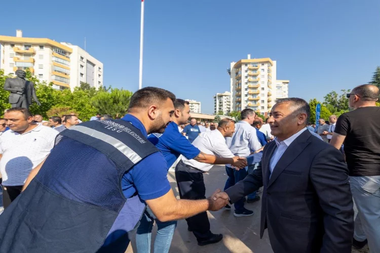 İZSU Genel Müdürü Köseoğlu, personellerle bayramlaştı