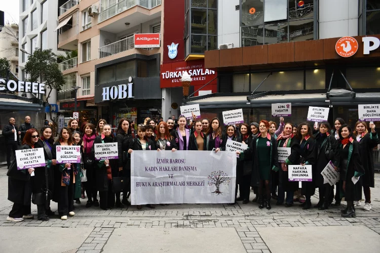 Kadın avukatlar 8 Mart için yürüdü: Mücadeleden vazgeçmeyeceğiz!