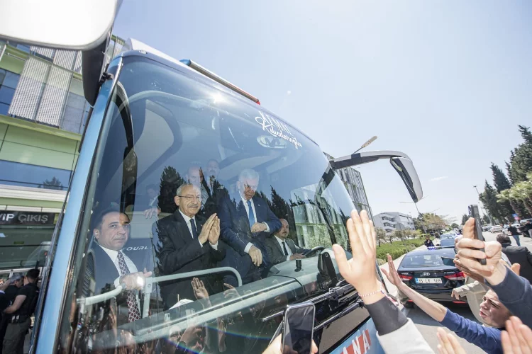 Kılıçdaroğlu'nu İzmir'de Başkan Soyer karşıladı