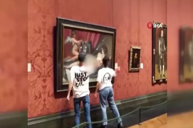 İngiltere’de “Aynadaki Venüs” tablosuna çekiçli saldırı