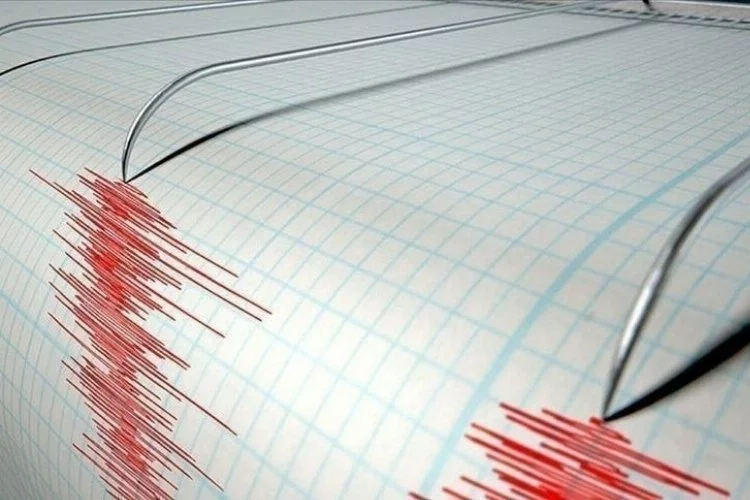 İran sallandı: Sistan-Beluçistan eyaletinde şiddetli deprem