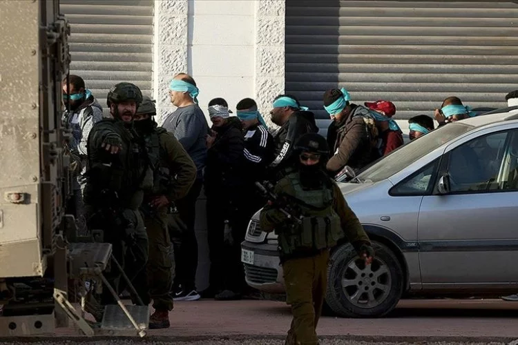 İsrail güçleri, 22 Filistinliyi gözaltına aldı