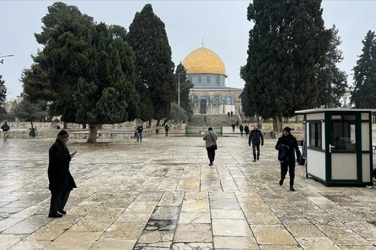 İsrail Mescid-i Aksa'da cuma namazı kılınmasını 17 haftadır kısıtlıyor