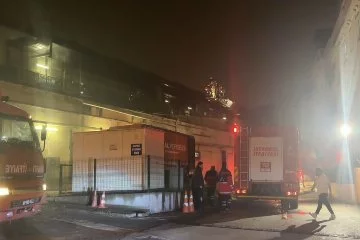 İstanbul’da bir AVM’de korkutan yangın