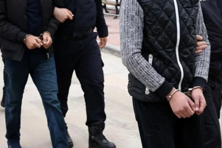İstanbul'da dolandırıcılık operasyonu: Yaşı ilerlemiş kişileri kandıran 16 şüpheli yakalandı