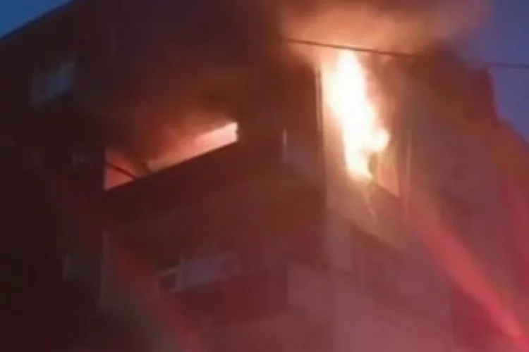 İstanbul'da korkutan yangın: Yaralılar var
