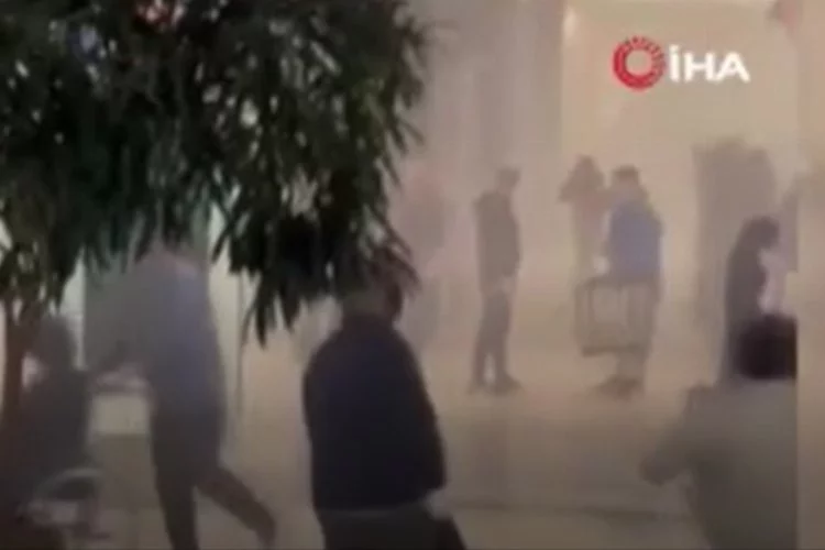 İstanbul'da bir alışveriş merkezinde yangın: Vatandaşlar tahliye ediliyor