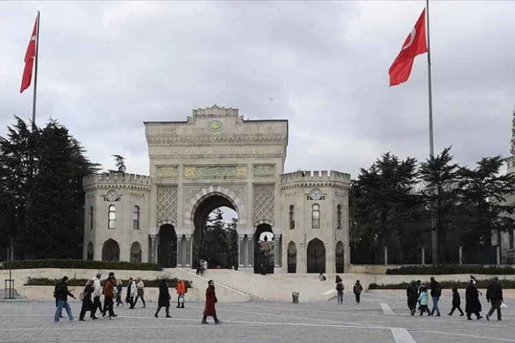 İstanbul Üniversitesi kapılarını ziyaretçilere açtı