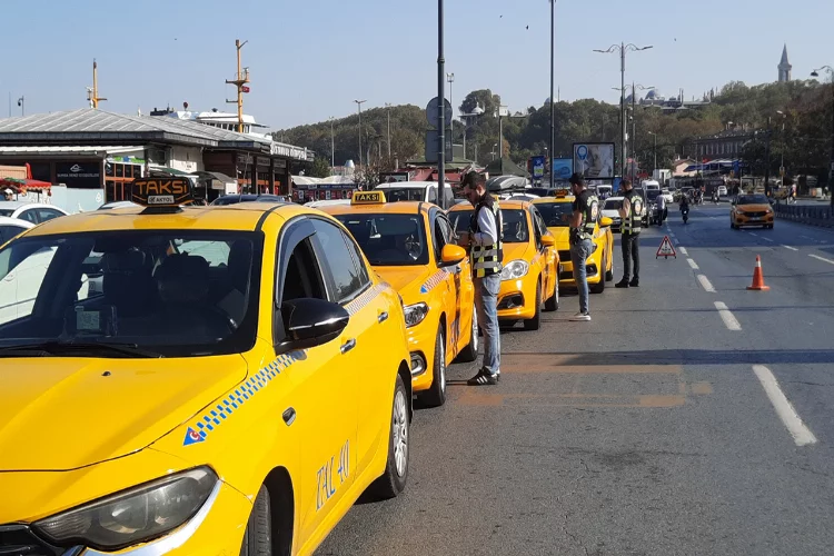İstanbul’da taksi denetiminde ilginç anlar