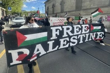İsviçre'de binler Filistin'e destek için yürüdü