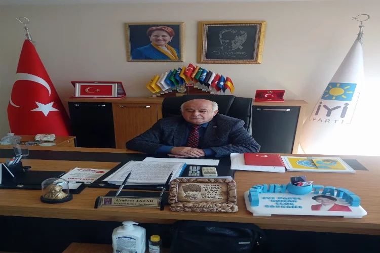 İYİ Parti Konak ilçe Başkanı Tatar, gazetecilerin Basın Yayın Günü'nü kutladı