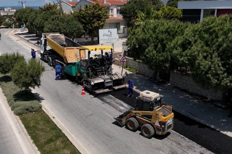 İzmir'de asfalt atağı: 14 km yol asfaltlanıyor
