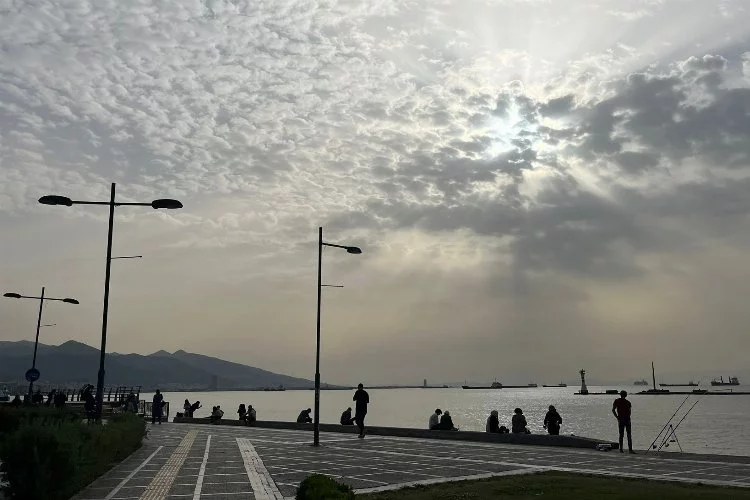 İzmir’de bu hafta bulutlu hava hakim olacak