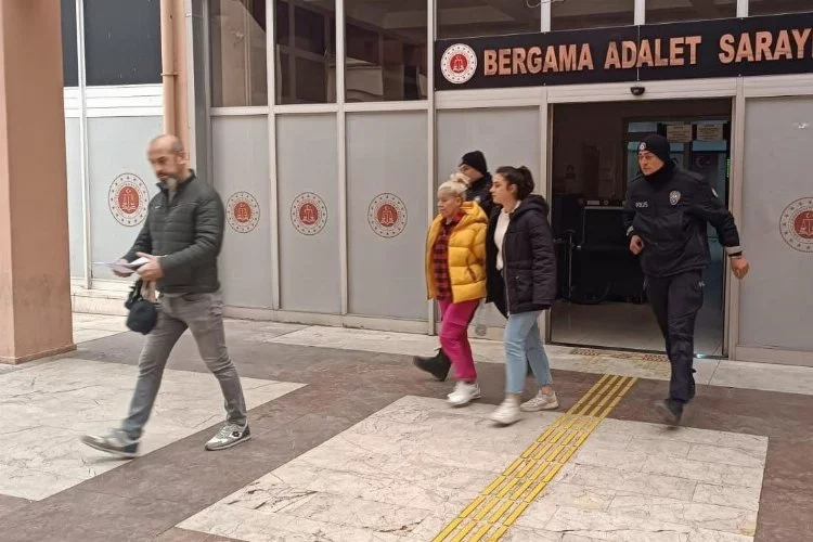 İzmir haber: İzmir'de fuhuş evine baskın düzenledi