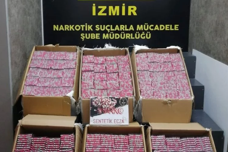 İzmir haber: Bornova'da kargo firmasına narkotik operasyonu