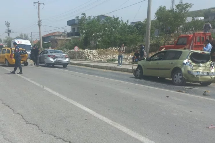 İzmir haber: Foça'da zincirleme kaza