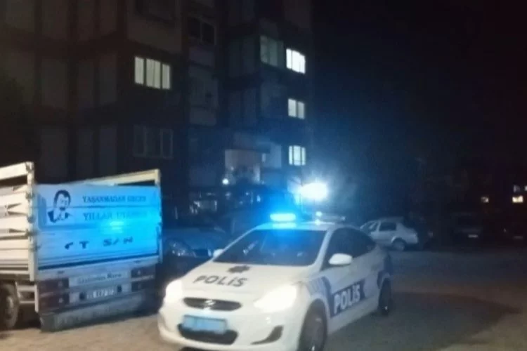 İzmir haber: Önce yardım istedi, ardından polis memurunu silahla vurdu