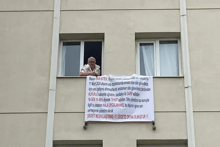 İzmir haber: Sesini duyuramayan kadın evine pankart astı