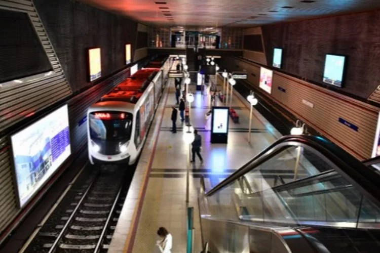 İzmir Metro seferlerinde gecikme