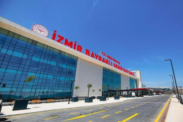 İzmir Şehir Hastanesi'ne ulaşılamıyor