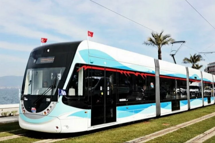 İzmir Tramvayı’nda 59’uncu Cumhurbaşkanlığı Bisiklet Turu ayarı