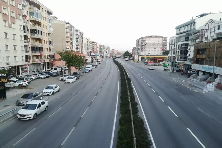 İzmir'in yolları yeşile boyandı