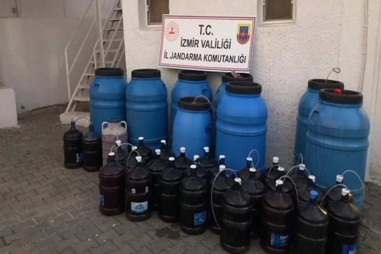 İzmir’de binlerce litre kaçak içki ele geçirildi
