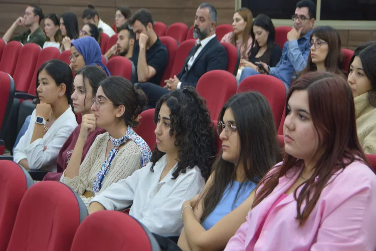 EÜ'de “İzmir’de Bir Cumhuriyet Aydını: Vedide Baha Pars” paneli