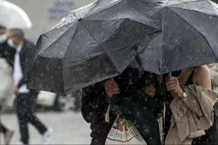 İzmirliler dikkat: Yarın şemsiyesiz dışarı çıkmayın!