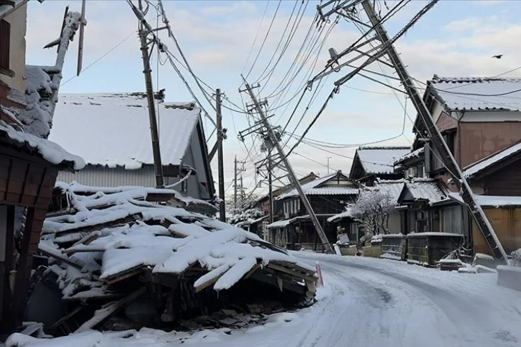 Japonya'daki depremlerde hayatını kaybedenlerin sayısı artıyor