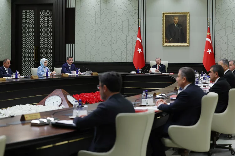 Cumhurbaşkanı Erdoğan'ın katılımıyla kabine toplantısı başladı