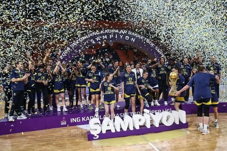 Kadın basketbolunun en büyüğü Fenerbahçe!
