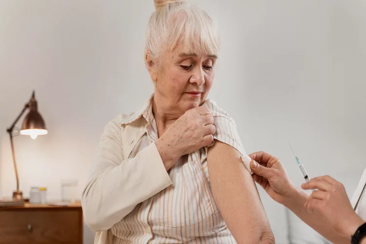 Kalp hastaları hem grip hem zatürre aşısı olmalı 