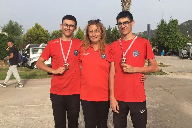 Karabağlar Spor Kulübü, Türkiye şampiyonasında İzmir'i onurlandırdı