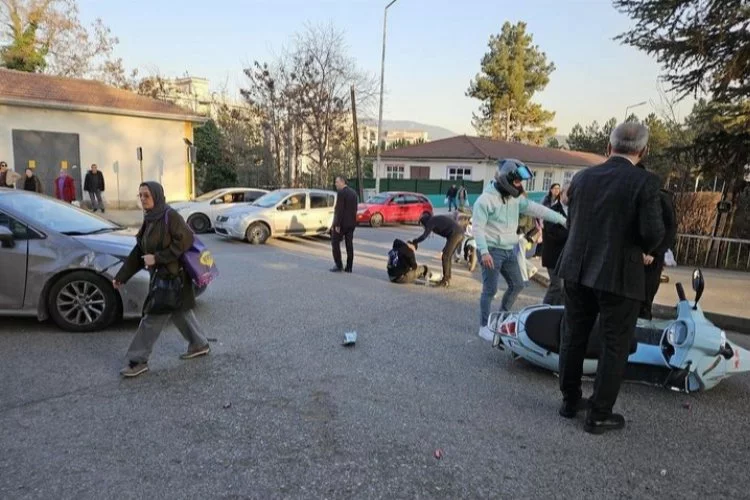 Karabük'te motosiklet ile otomobil çarpıştı: Yaralılar var