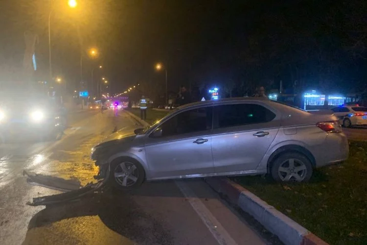 Karaman’da kaza: İki otomobil çarpıştı