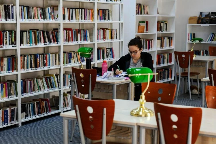 Karşıyaka'da Kütüphane Haftası’na özel söyleşi