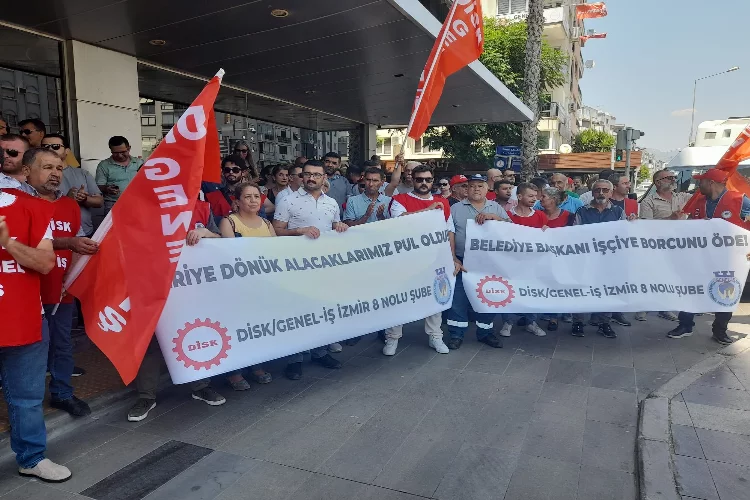 Karşıyaka’daki kriz sürüyor: Sendika ve işçiler eylem yaptı!