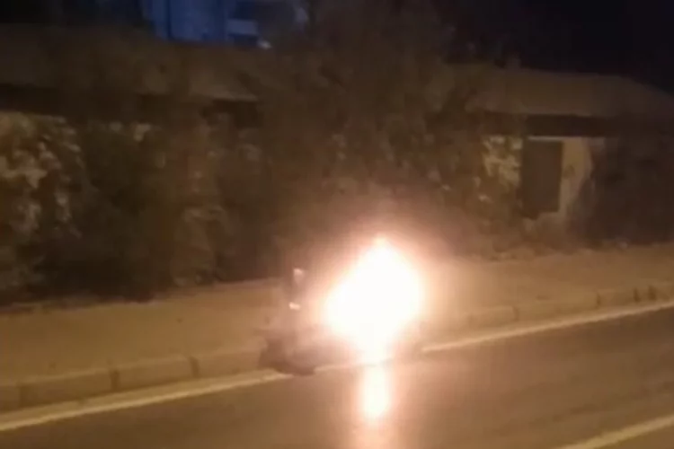 Kastamonu’da seyir halindeki motosiklet yandı