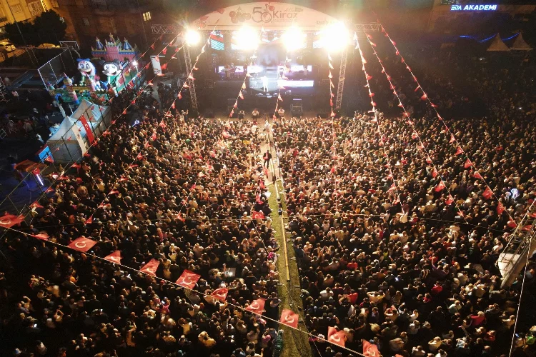 Kemalpaşa'da kiraz festivali coşkusu