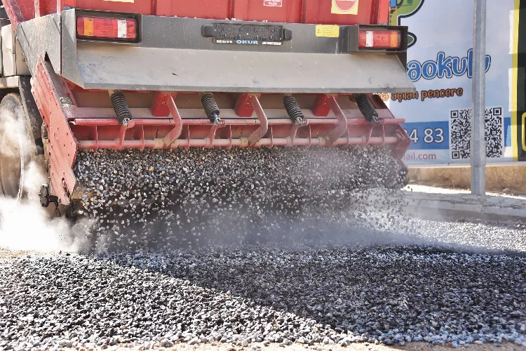 Kemalpaşa Belediyesi kendi asfaltını üretiyor