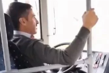 Kibar otobüs şoförü sosyal medyada viral oldu