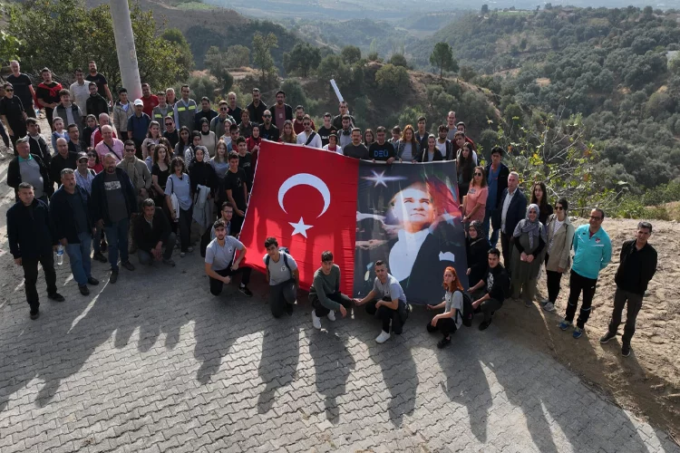 Kiraz’da Gazi Mustafa Kemal Atatürk anısına doğa yürüyüşü
