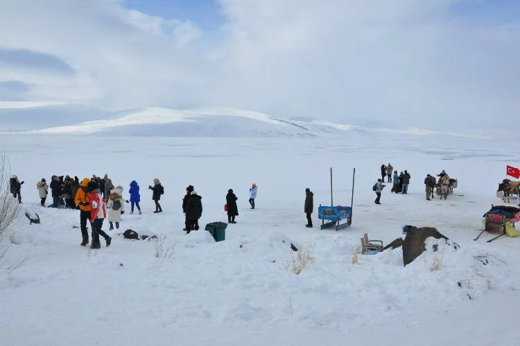 Kış turizminin merkezlerinden Kars'ta turist yoğunluğu