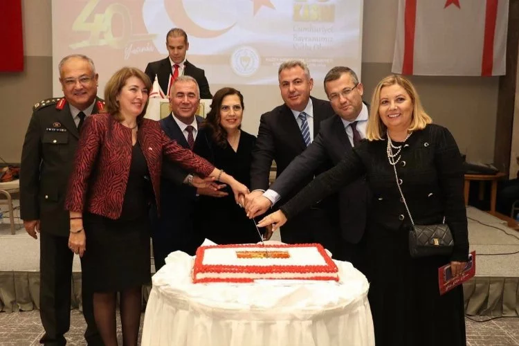 KKTC'nin 40. kuruluş yıldönümü İzmir'de kutlandı