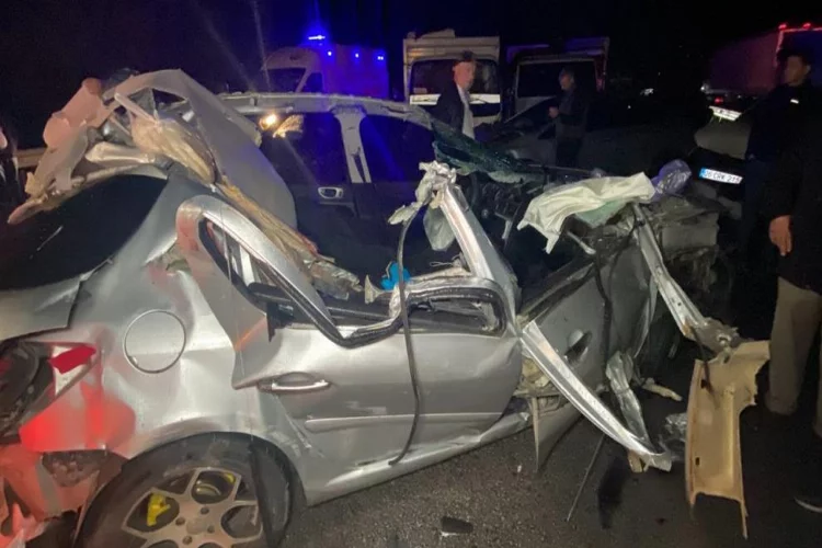 Kocaeli'de can pazarı: 26 araç kazaya karıştı