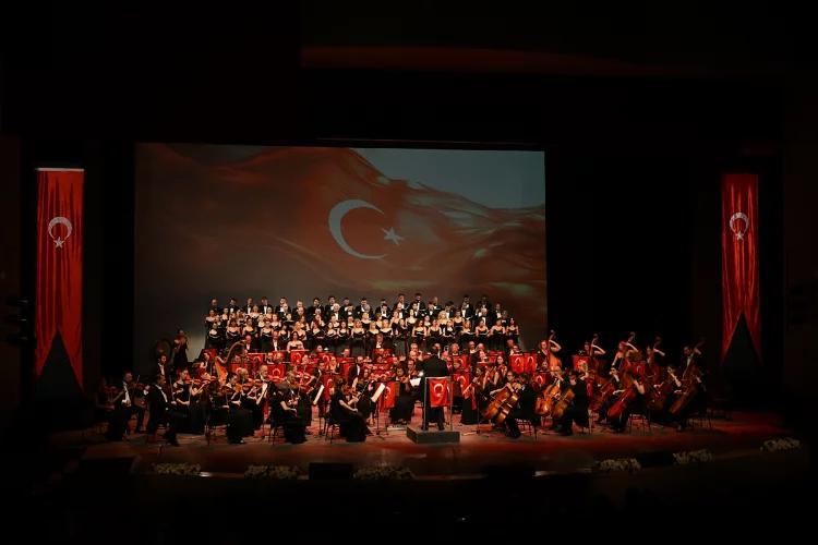 Efes Kültür Yolu'nda "Cumhuriyet Konseri" coşkusu