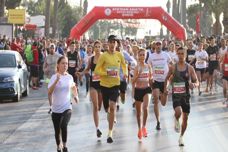 İzmir'de Ata'dan Ana'ya Saygı Koşusu yarın başlıyor