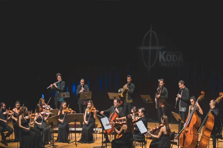 Karşıyaka Oda Orkestrası yeni sezonu açtı